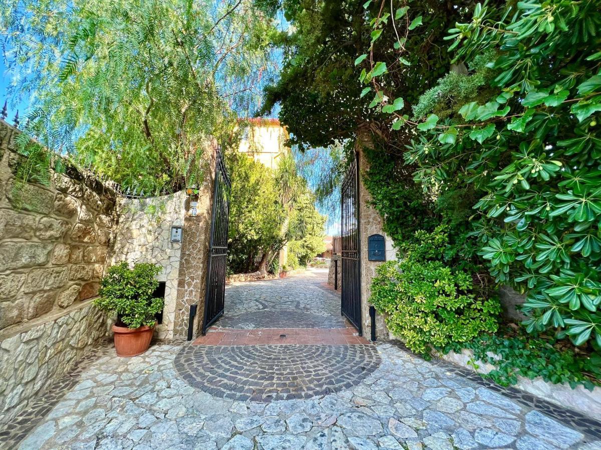Villa Talia Карини Екстериор снимка
