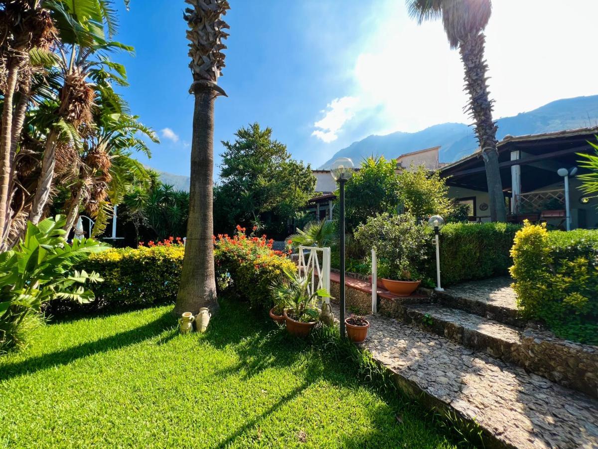 Villa Talia Карини Екстериор снимка