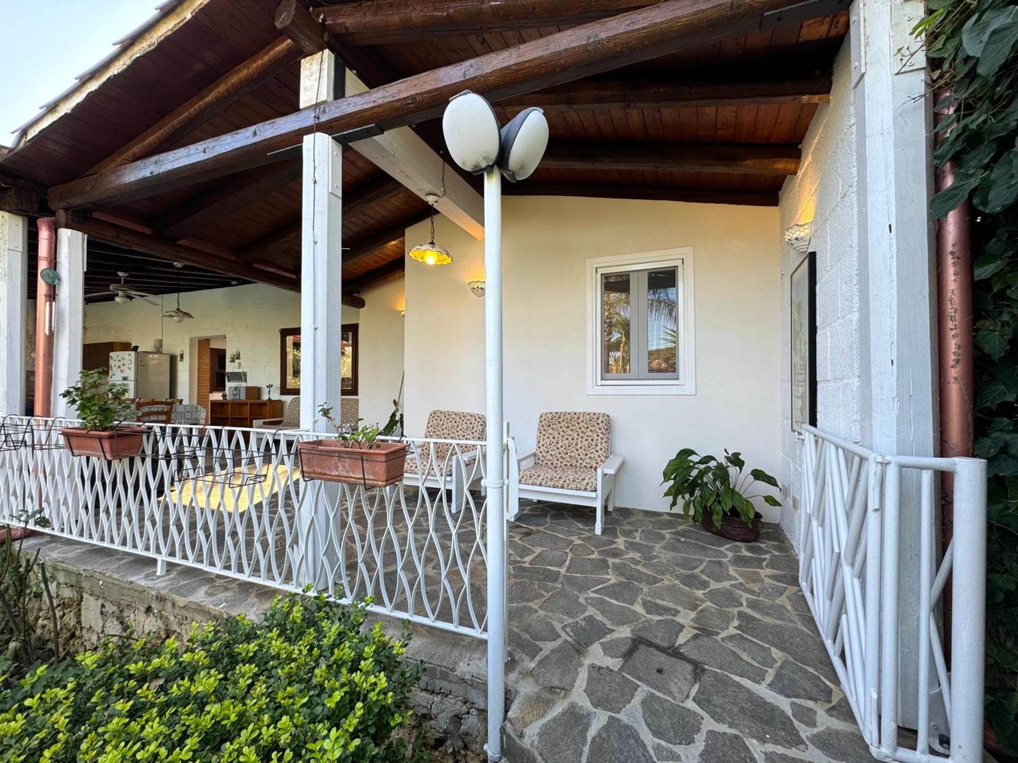 Villa Talia Карини Екстериор снимка